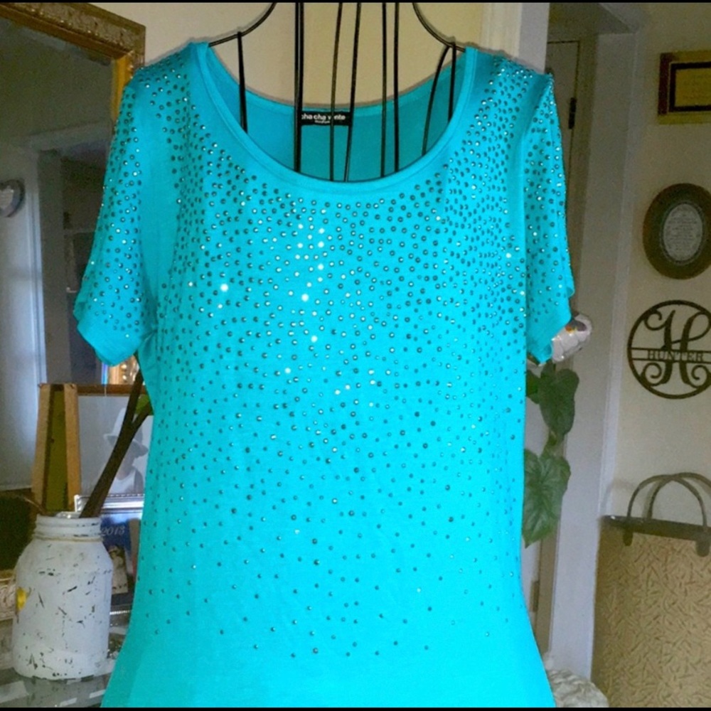 Cha Cha Vente medium bling top size medium